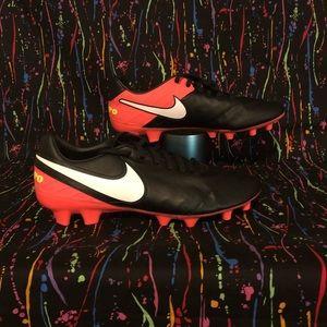 Nike Tiempo Mystic V FG Soccer Cleats
